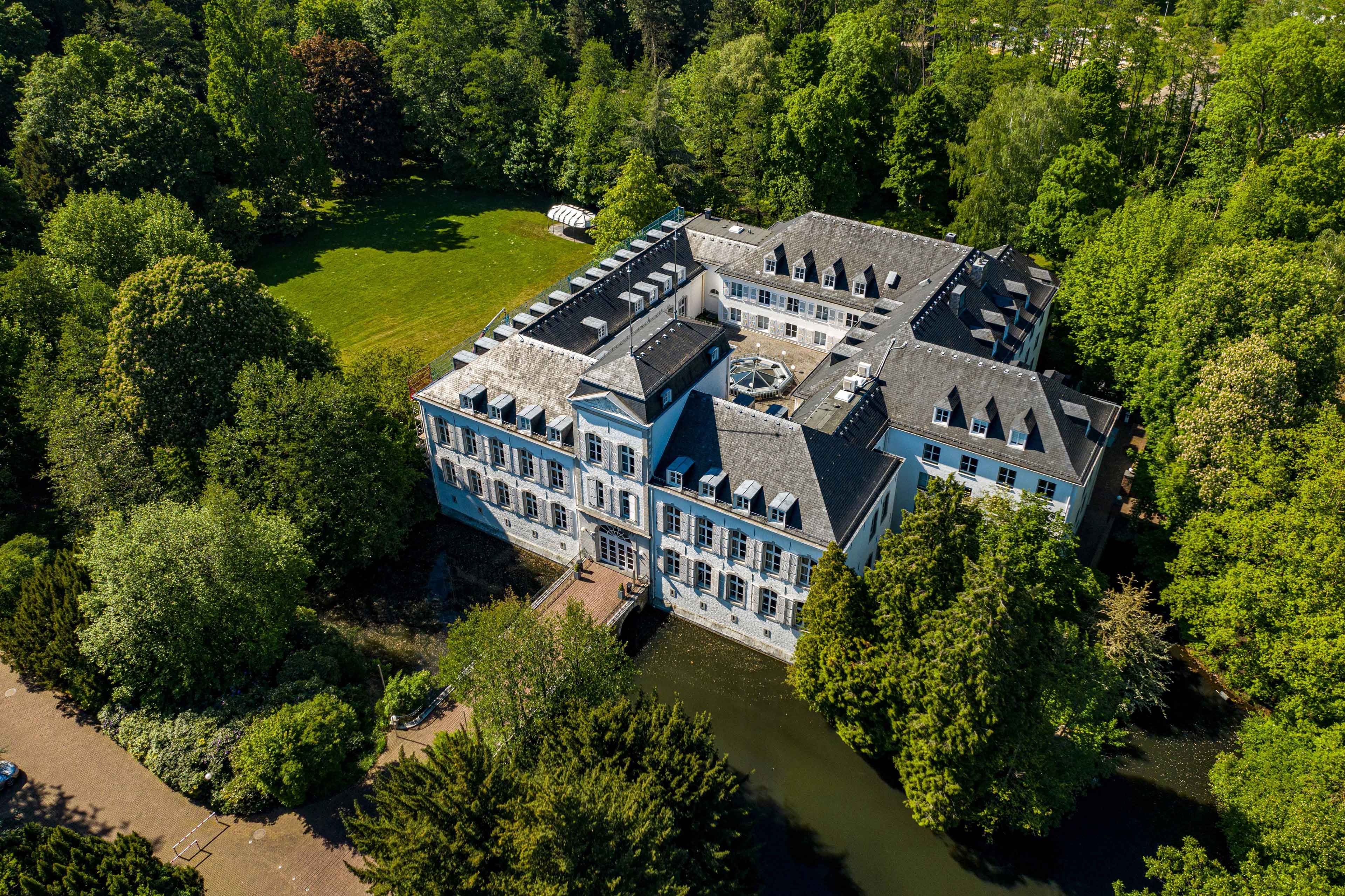 Luftbild Drohnenaufnahme Schloss